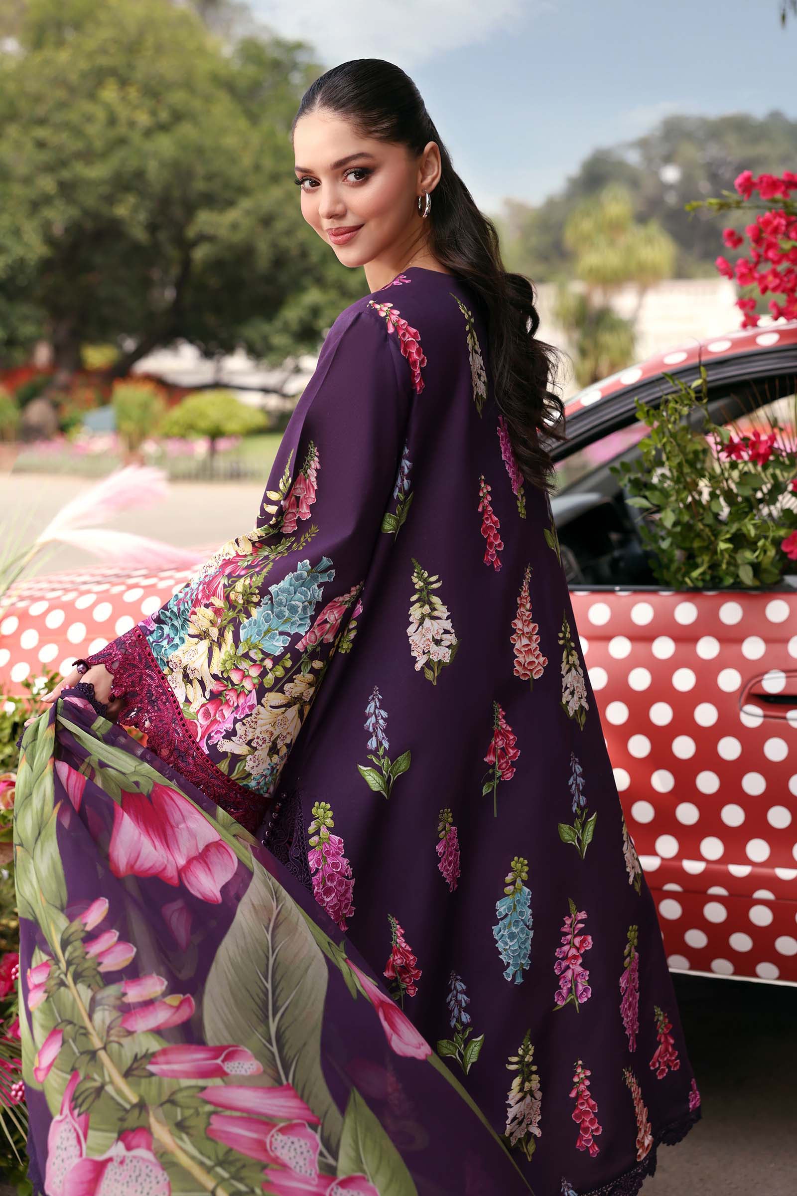 Embroidered Lawn 3pc Dress