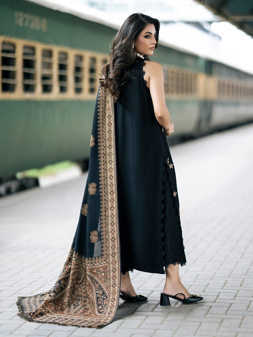 Embroidered Lawn 3pc